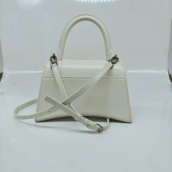 Balenciaga Women Pre-Loved Bag Very Good Condition - Picture 5 of 9